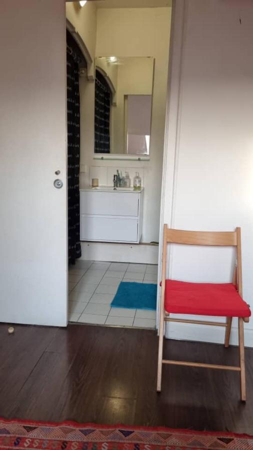 Charmant 2 Pieces Clichy Levallois Exterior photo